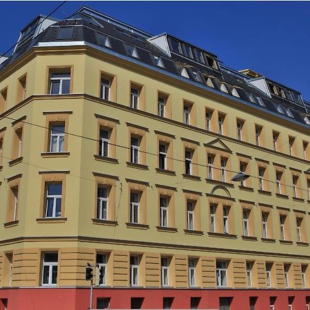 Stadt Naehe L Lf18 Wina Bagian luar foto